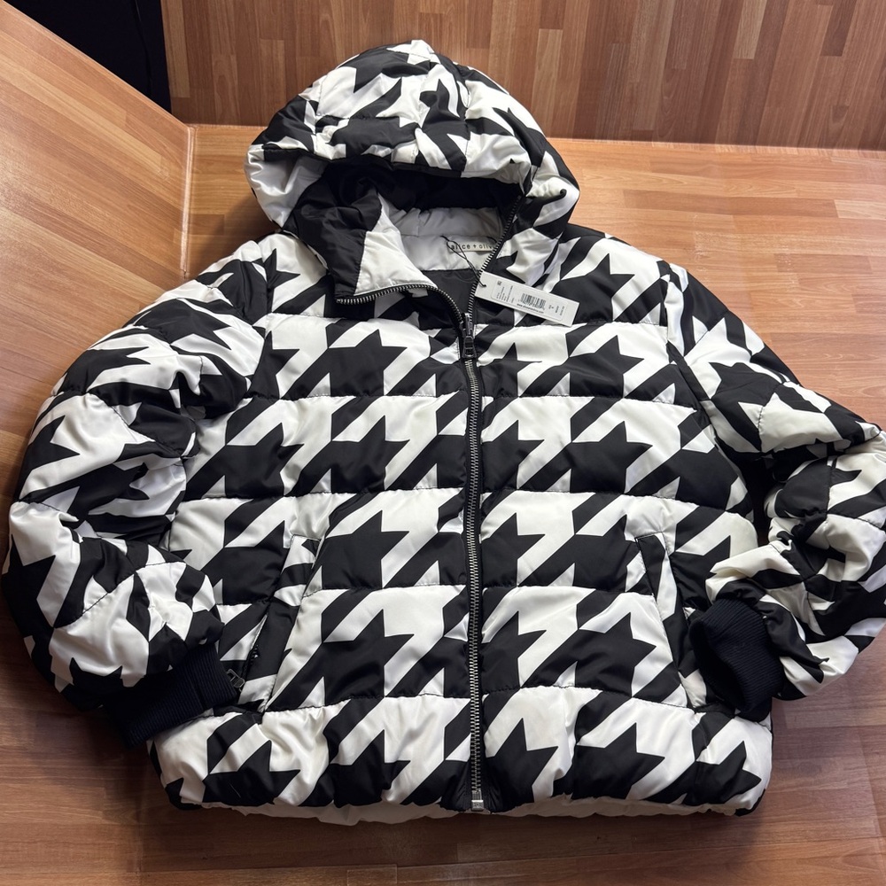 Alice + Olivia printed down jacket,black and white houndstooth pattern. Small